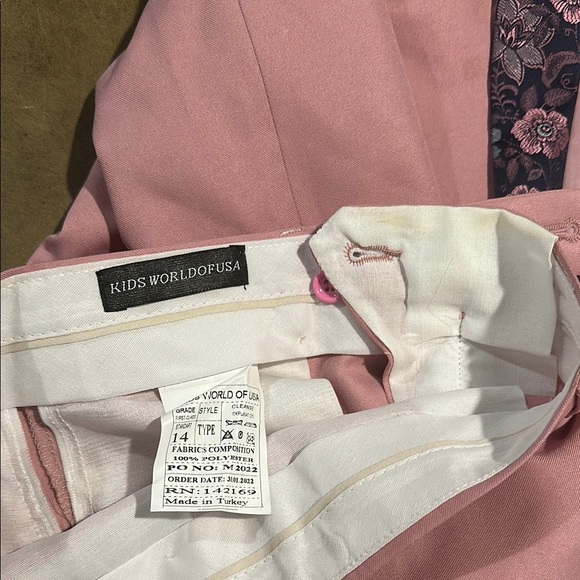 Boy suit Pink Blazer and pants with Floral Accents - Picture 2 of 6